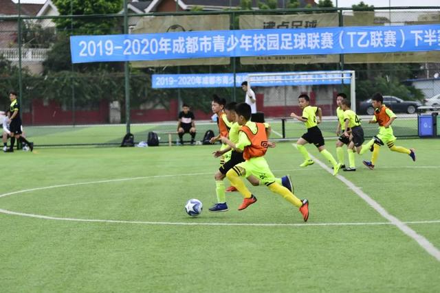 排超男排A级上海挫山东领跑 天津3-1北汽升至第3