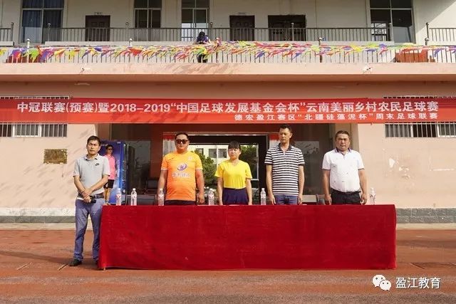 跟队谈利物浦本赛季缺乏领袖：萨拉赫担忧未来 范戴克承压过多